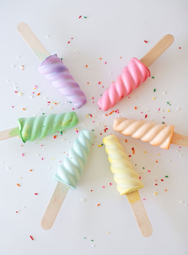 8-diy-sidewalk-chalk-popsicles.jpg