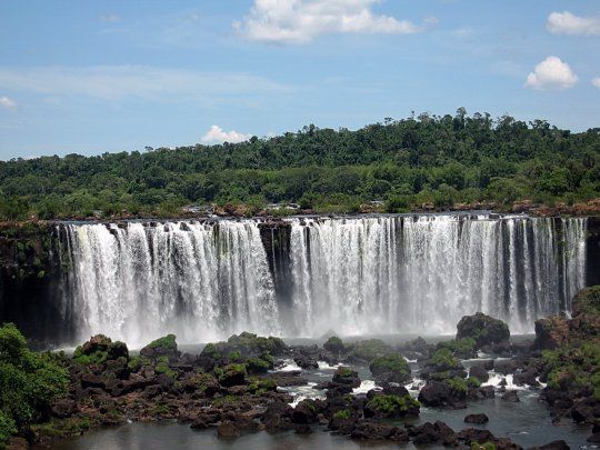 Chutes-d-eau-de-Iguassu_540.jpg