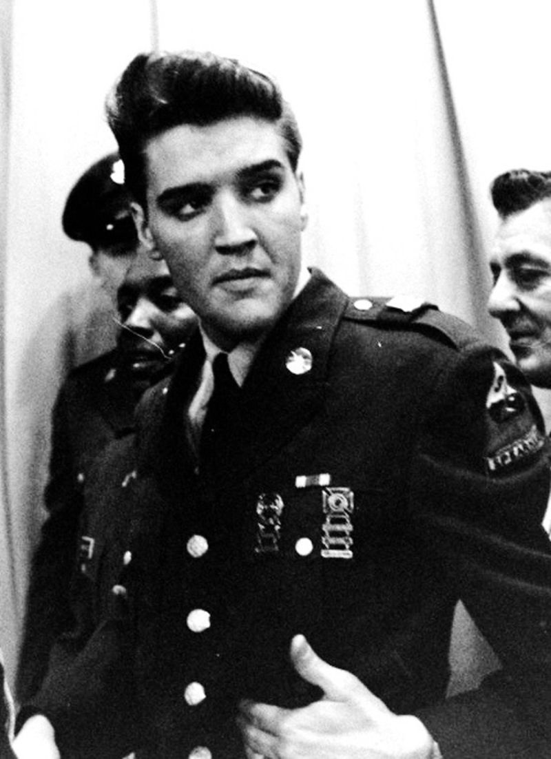 elvis-318.jpg