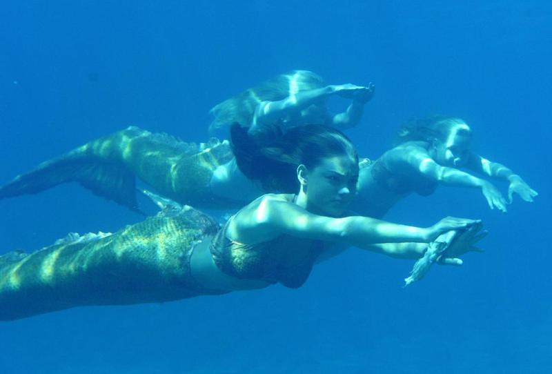 mermaids-h2o-mermaids-1994696-1280-868.jpg