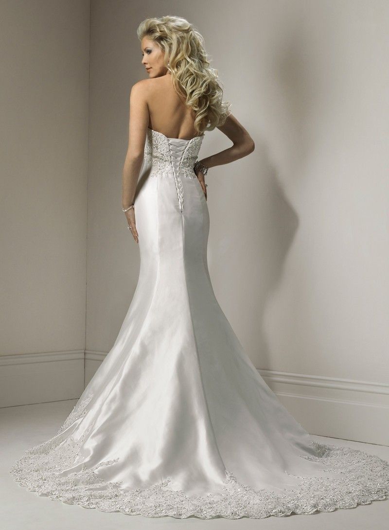 organza-dipped-neckline-fit-and-flare-mermaid-wedding-dress.jpg