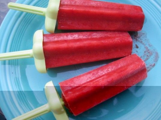 strawberry-popsicles-537x402.jpg